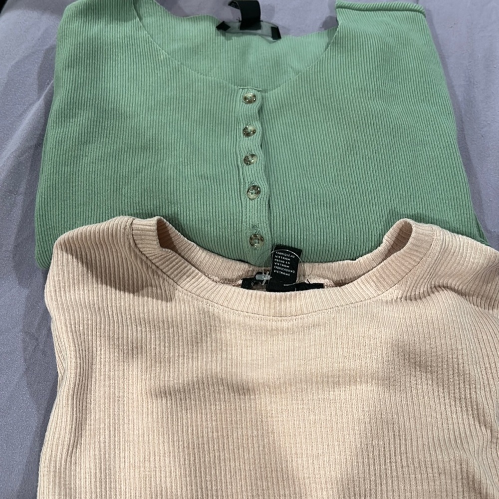 Forever 21 tops bundle of 2